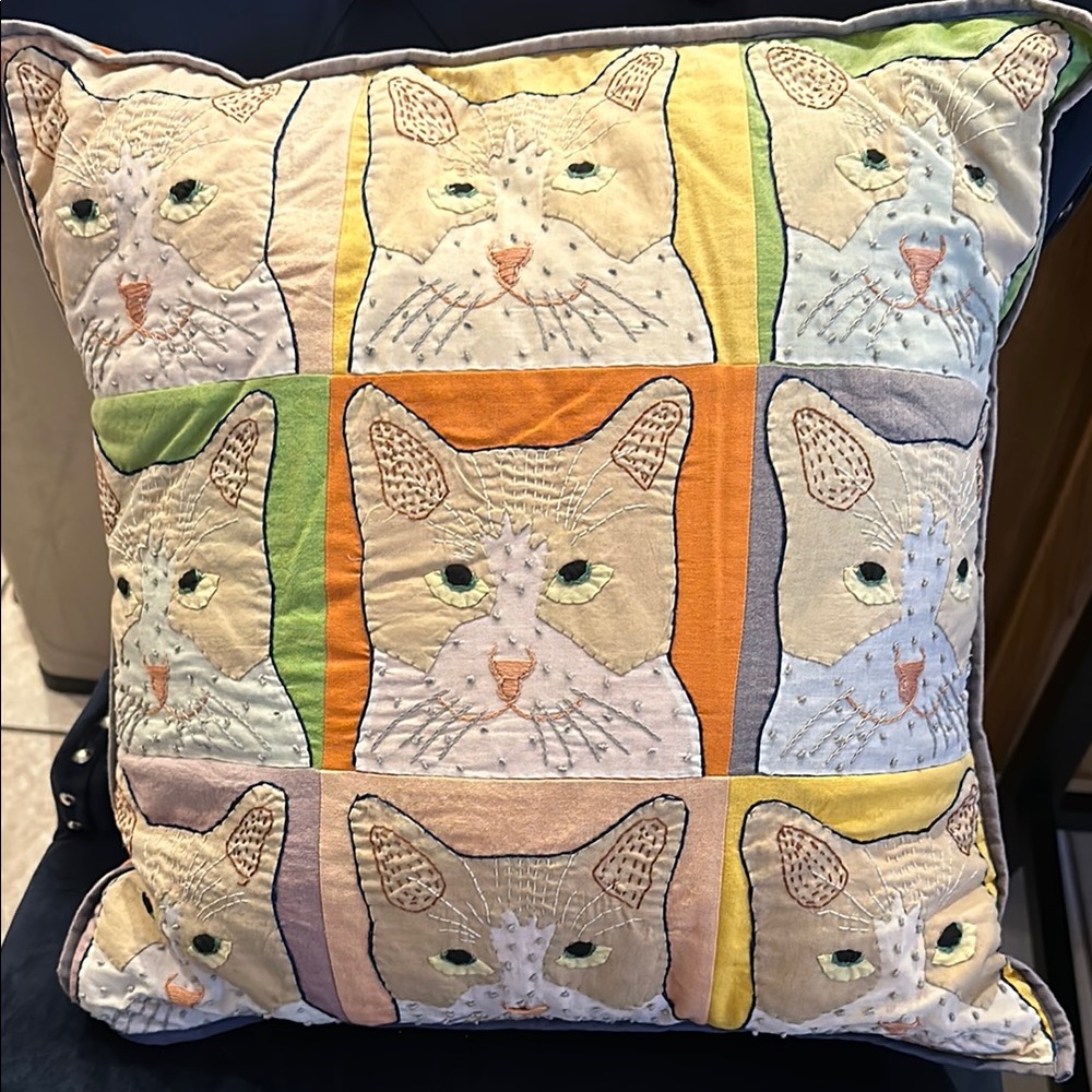 Colorful Cat Pattern Pillow - Picture 3 of 3